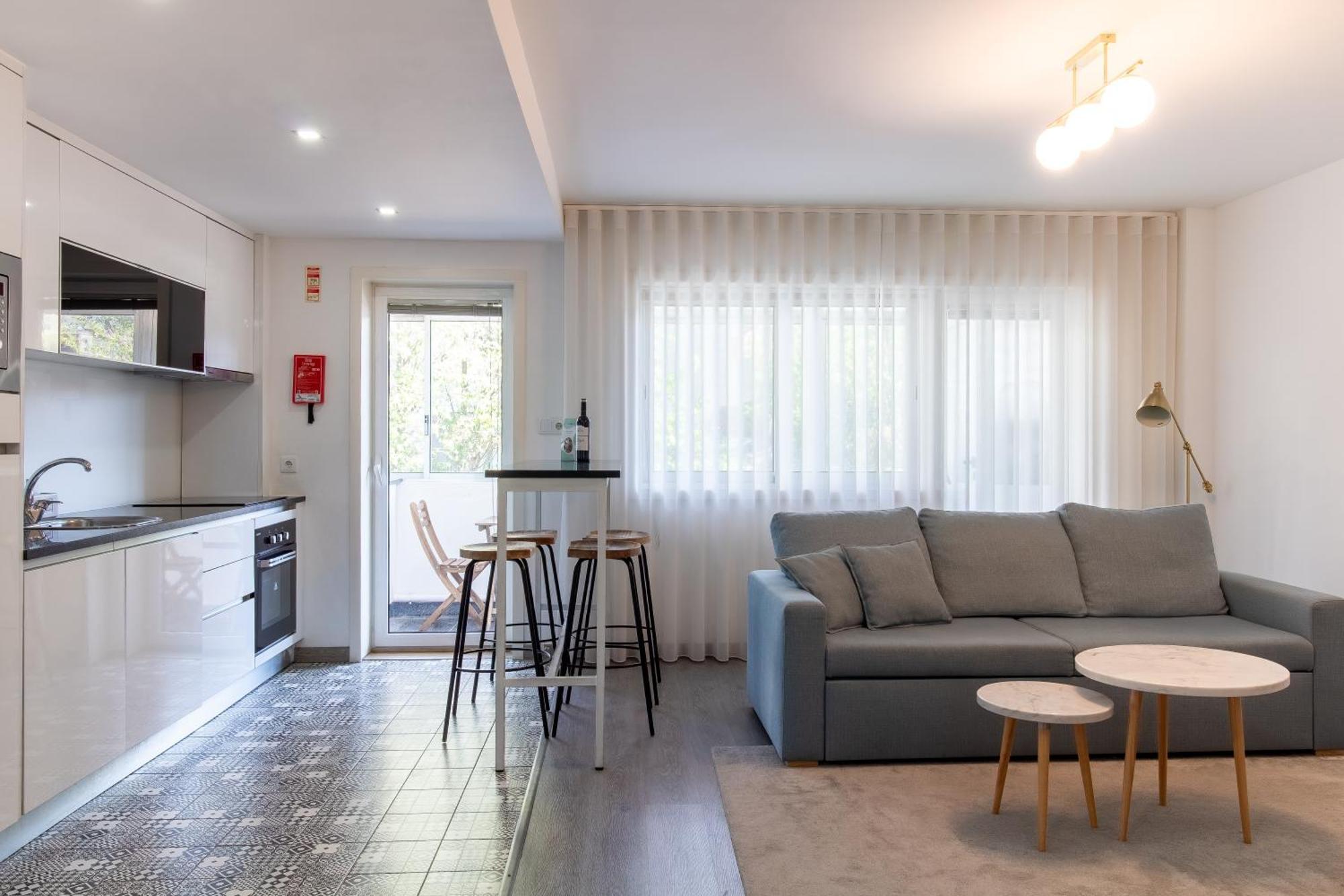 Lovelystay - Boavista Cozy Apartment Порту Экстерьер фото